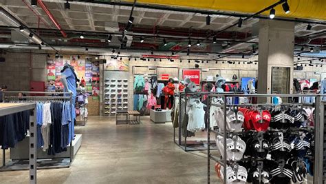 adidas Store Lanzarote, Av. de las Playas, 7, 35510 Tías, Las .